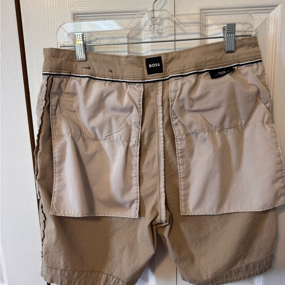 Boss Men's Classic Khaki Shorts Slice Slim Fit Size 32R 4 Pocket Button Beltloop - Picture 10 of 14
